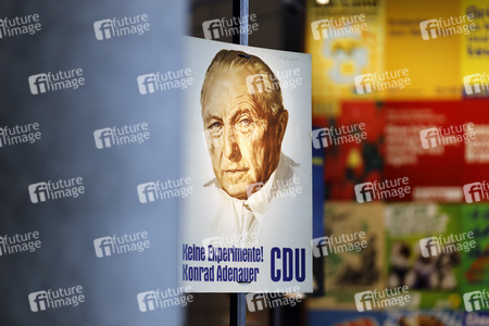 Ausstellung 'Wähl mich! Parteien plakatieren' in Bonn