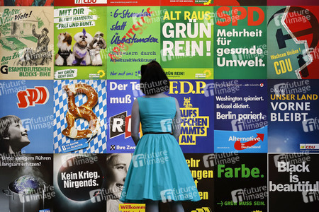 Ausstellung 'Wähl mich! Parteien plakatieren' in Bonn