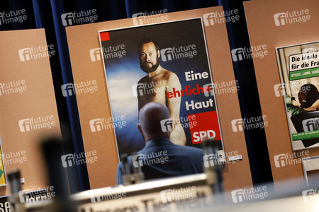 Ausstellung 'Wähl mich! Parteien plakatieren' in Bonn