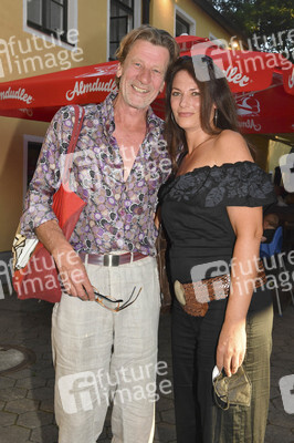 Theaterpremiere 'Das Blaue vom Himmel' in München