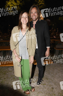 Theaterpremiere 'Das Blaue vom Himmel' in München