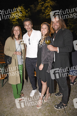 Theaterpremiere 'Das Blaue vom Himmel' in München