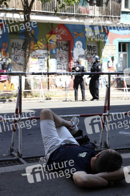 Durchsetzung der Brandschutzprüfung in der 'Rigaer 94' in Berlin