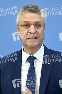 Pressekonferenz zur Corona-Lage, Betriebsärzte und Impfkampagne in Berlin
