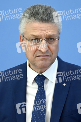 Pressekonferenz zur Corona-Lage, Betriebsärzte und Impfkampagne in Berlin