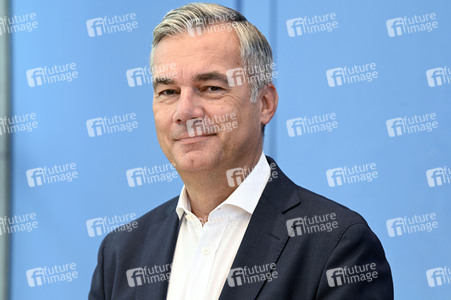 Pressekonferenz zur Corona-Lage, Betriebsärzte und Impfkampagne in Berlin