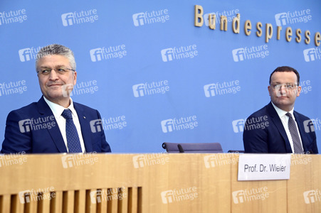 Pressekonferenz zur Corona-Lage, Betriebsärzte und Impfkampagne in Berlin