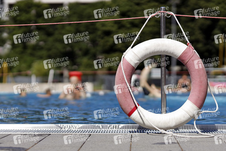 Symbolfoto Freibad