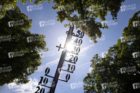 Symbolfoto Sommerliche Temperaturen