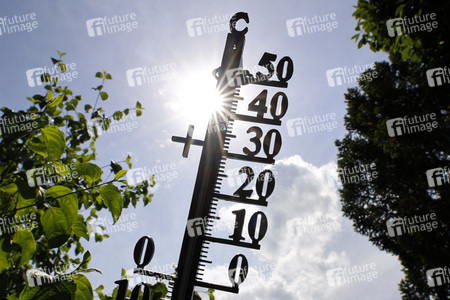 Symbolfoto Sommerliche Temperaturen
