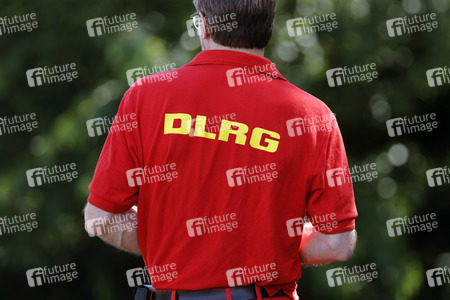 Rettungsübung von Feuerwehr und DLRG in Köln