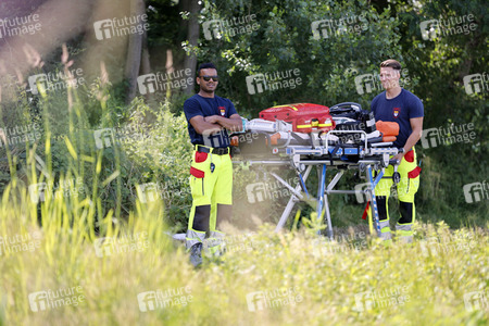 Rettungsübung von Feuerwehr und DLRG in Köln