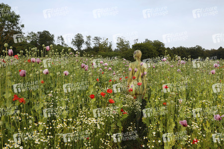 NATURE ART: Mohnfeld / Poppy Field Bodypainting