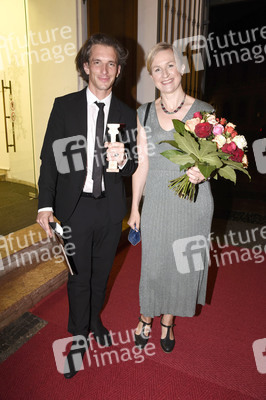 20. Verleihung des Friedenspreises des Deutschen Films 'Die Brücke' in München