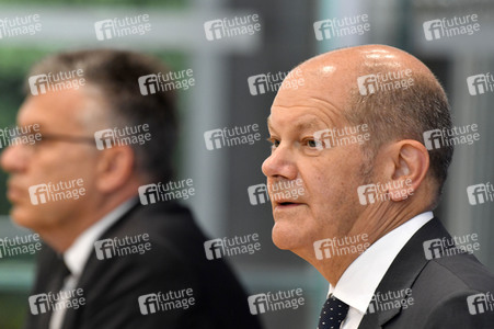 Pressekonferenz mit Olaf Scholz in Berlin