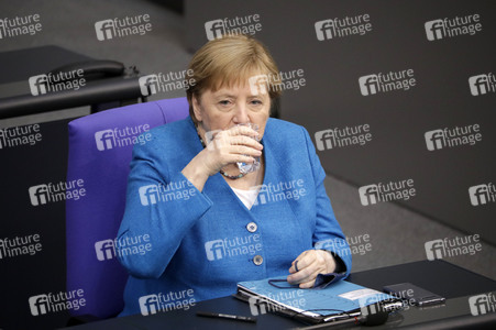 235. Sitzung des Deutschen Bundestages in Berlin