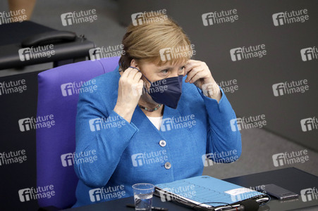 235. Sitzung des Deutschen Bundestages in Berlin