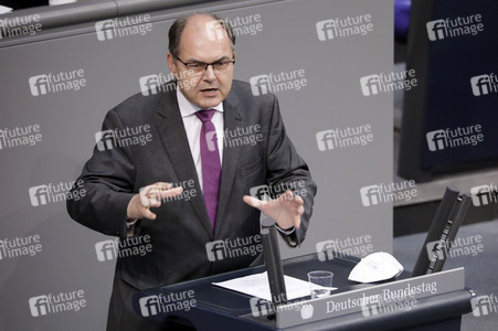 235. Sitzung des Deutschen Bundestages in Berlin