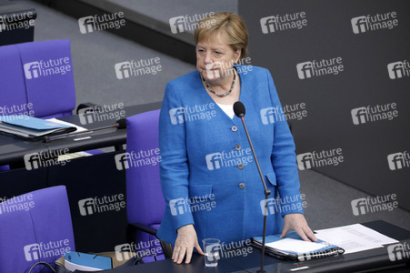 235. Sitzung des Deutschen Bundestages in Berlin