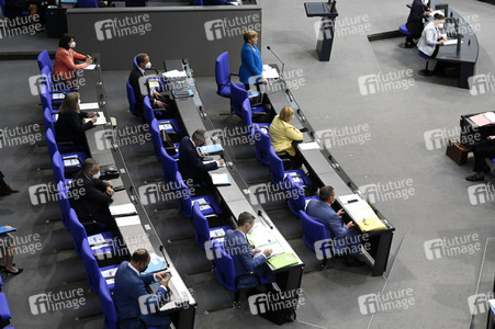235. Sitzung des Deutschen Bundestages in Berlin