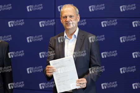Übergabe des Abschlussberichts des 3. Untersuchungsausschusses 'Wirecard' in Berlin