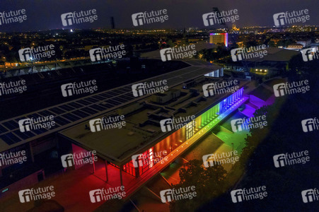 Regenbogenfarben am Steigerwaldstadion in Erfurt