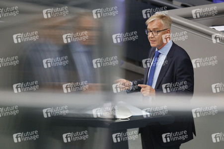 235. Sitzung des Deutschen Bundestages in Berlin