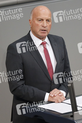 235. Sitzung des Deutschen Bundestages in Berlin