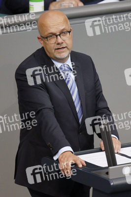 235. Sitzung des Deutschen Bundestages in Berlin