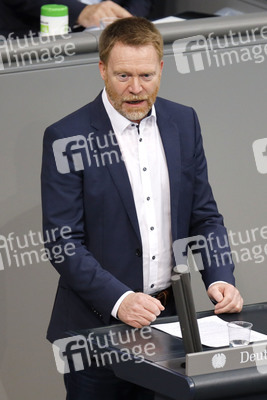 235. Sitzung des Deutschen Bundestages in Berlin