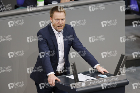 235. Sitzung des Deutschen Bundestages in Berlin