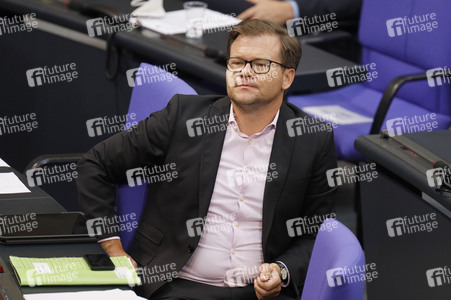 235. Sitzung des Deutschen Bundestages in Berlin