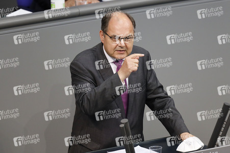 235. Sitzung des Deutschen Bundestages in Berlin