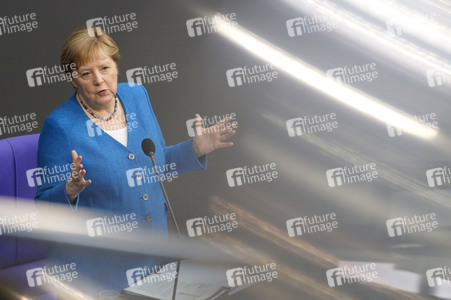 235. Sitzung des Deutschen Bundestages in Berlin