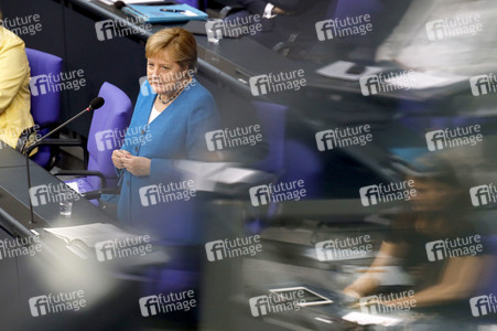 235. Sitzung des Deutschen Bundestages in Berlin