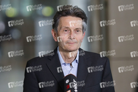 235. Sitzung des Deutschen Bundestages in Berlin