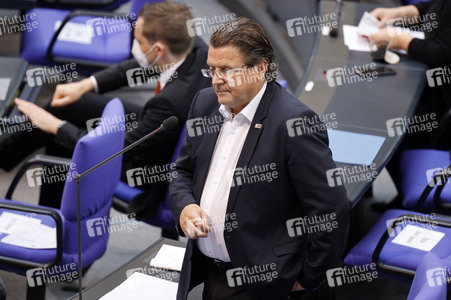 235. Sitzung des Deutschen Bundestages in Berlin