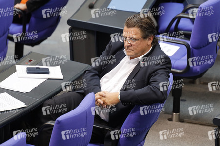 235. Sitzung des Deutschen Bundestages in Berlin