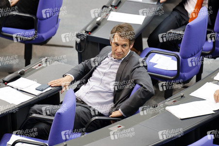 235. Sitzung des Deutschen Bundestages in Berlin