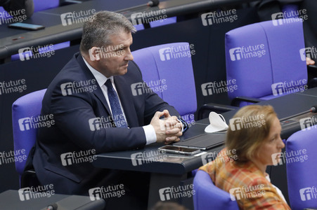 235. Sitzung des Deutschen Bundestages in Berlin