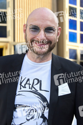 Theaterpremiere 'Amazing Family' in Berlin