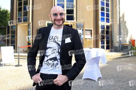 Theaterpremiere 'Amazing Family' in Berlin