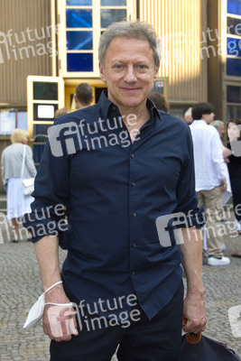 Theaterpremiere 'Amazing Family' in Berlin