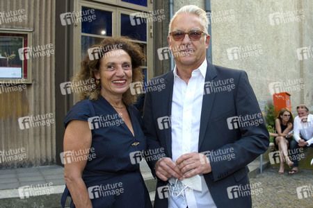 Theaterpremiere 'Amazing Family' in Berlin