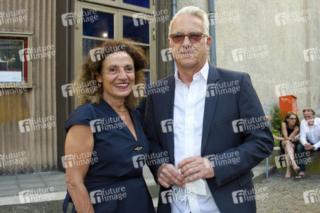 Theaterpremiere 'Amazing Family' in Berlin