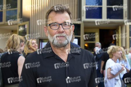 Theaterpremiere 'Amazing Family' in Berlin