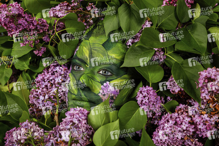 NATURE ART: Flieder / Lilac Bodypainting