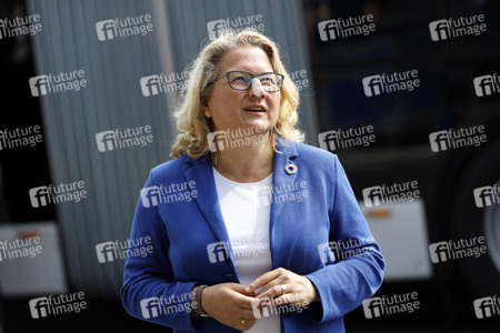 Inbetriebnahme der neuen Ladeinfrastruktur für Elektro-Busse