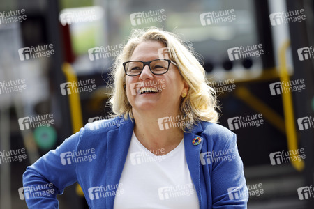 Inbetriebnahme der neuen Ladeinfrastruktur für Elektro-Busse