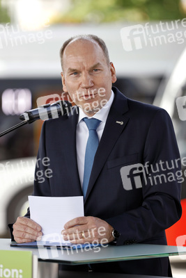 Inbetriebnahme der neuen Ladeinfrastruktur für Elektro-Busse